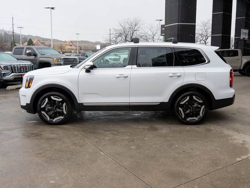 New 2025 Kia Telluride EX w/ EX Captain's Chair Package image 4