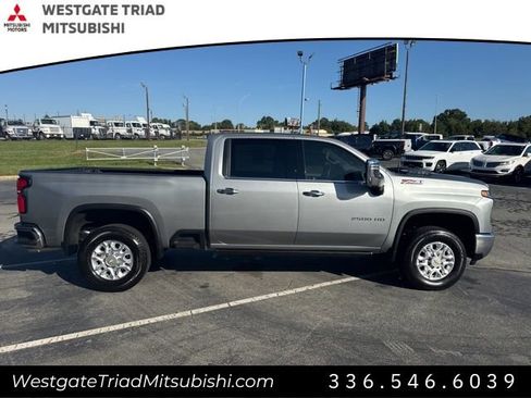 Used 2025 Chevrolet Silverado 2500 LTZ w/ LTZ Premium Package image 14