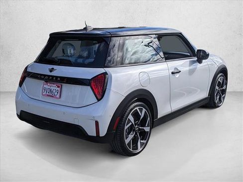 Certified 2025 MINI Cooper S FWD image 5