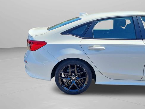 Used 2023 Honda Civic Sport image 33