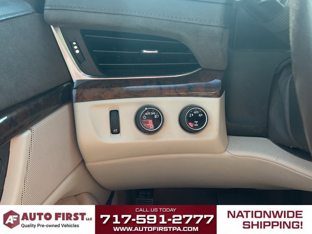 Used 2015 Cadillac Escalade Luxury AWD/4WD image 23