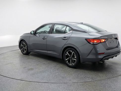 Used 2025 Nissan Sentra SV FWD image 6
