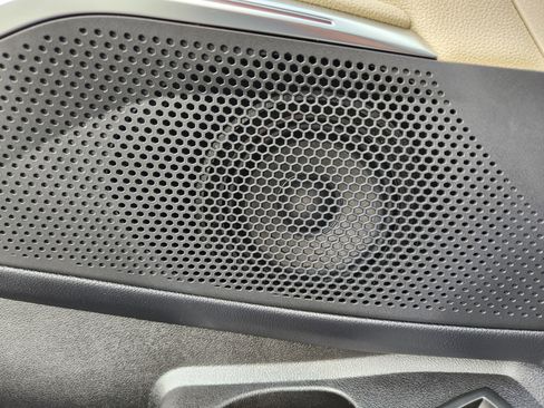 Used 2021 BMW 330i xDrive Sedan w/ Convenience Package image 14