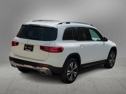Certified 2025 Mercedes-Benz GLB 250 4MATIC image 8