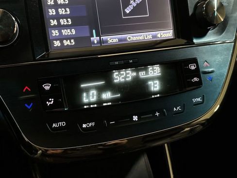 Used 2017 Toyota Avalon XLE FWD image 16