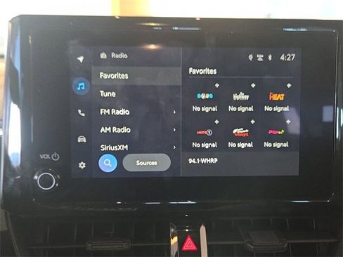 Used 2024 Toyota Corolla Cross SE image 16