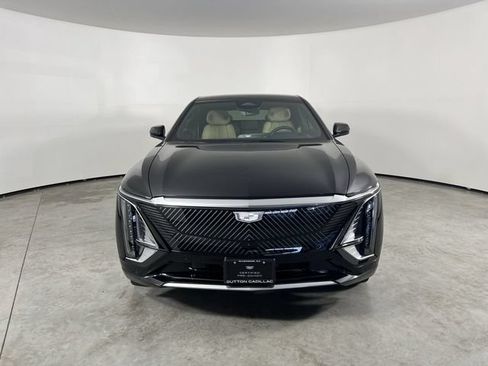 Used 2026 Cadillac Lyriq Signature Luxury w/ Nappa Leather Package AWD/4WD image 3