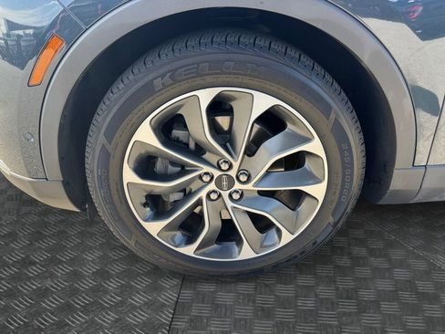 Used 2021 Lincoln Nautilus Reserve image 14