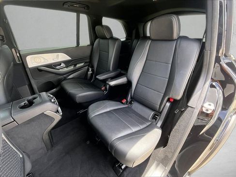 Used 2025 Mercedes-Benz GLS 450 4MATIC image 27