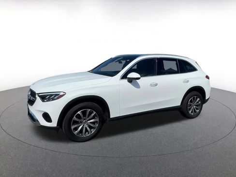 Used 2024 Mercedes-Benz GLC 300 image 7