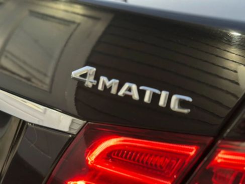 Used 2016 Mercedes-Benz E 350 4MATIC Sedan image 32