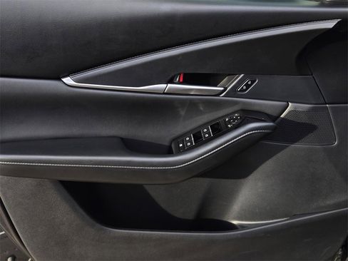 Used 2025 MAZDA CX-30 AWD 2.5 S w/ Select Sport Pkg image 19