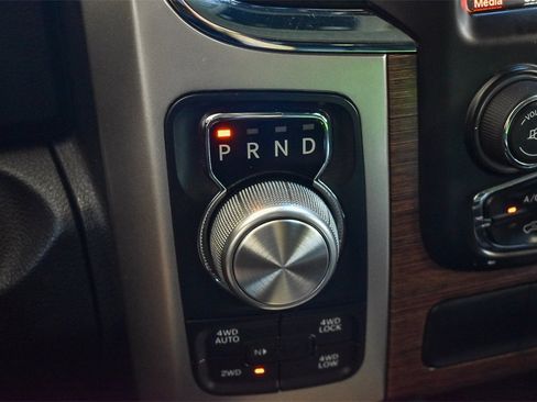 Used 2018 RAM 1500 Laramie w/ Convenience Group image 19