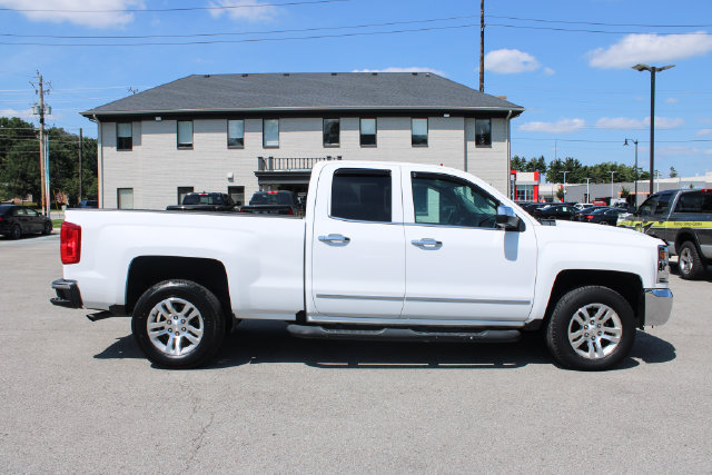 Used 2018 Chevrolet Silverado 1500 LTZ AWD/4WD image 6
