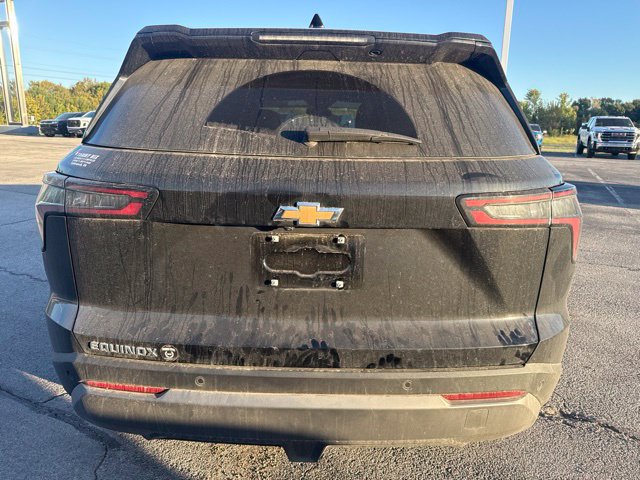 Used 2026 Chevrolet Equinox LT FWD image 3
