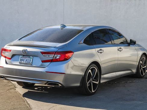 Used 2020 Honda Accord Sport image 6