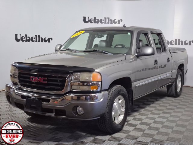 Used 2006 GMC Sierra 1500 SLT w/ Onstar Plus Package AWD/4WD image 3