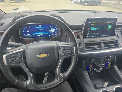 Used 2024 Chevrolet Suburban LT image 14