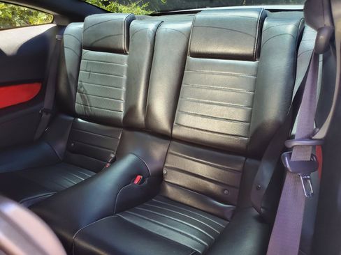 Used 2010 Ford Mustang GT Premium RWD image 23