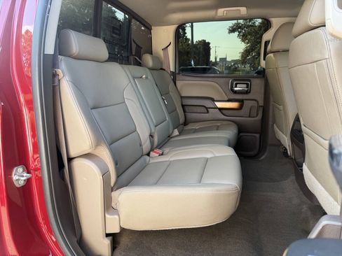 Used 2018 Chevrolet Silverado 1500 LTZ AWD/4WD image 16