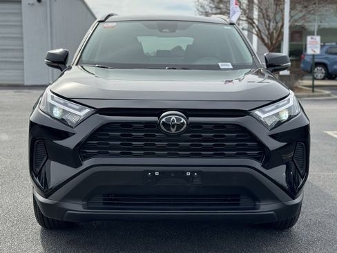 Used 2024 Toyota RAV4 XLE image 4