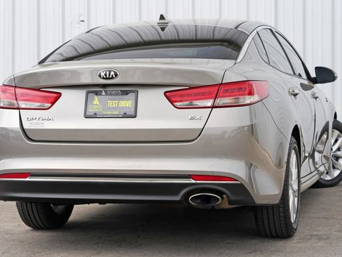 Used 2016 Kia Optima EX image 4