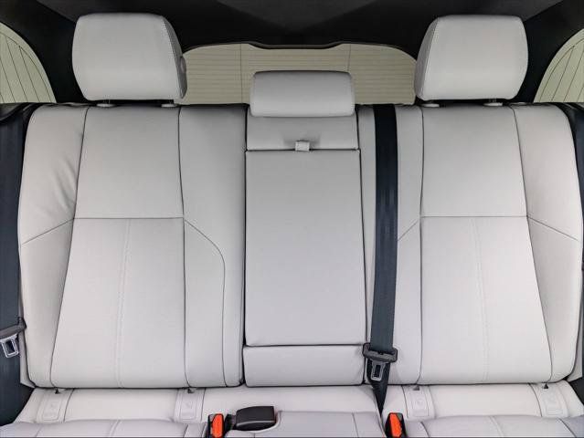 New 2026 Land Rover Range Rover Velar S AWD/4WD image 18