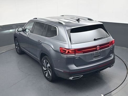 Used 2024 Volkswagen Atlas SEL AWD/4WD image 28