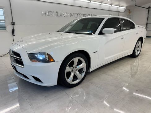 Used 2013 Dodge Charger R/T RWD image 1