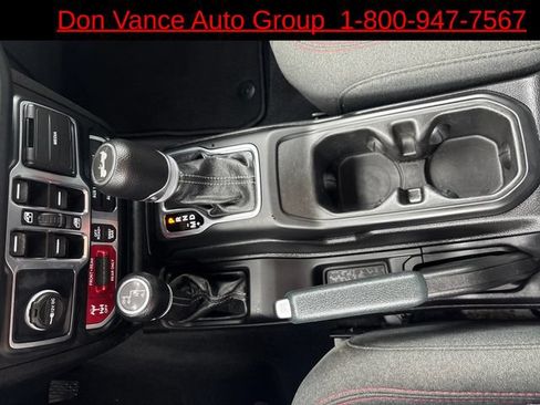 Used 2024 Jeep Wrangler Unlimited Rubicon AWD/4WD image 23