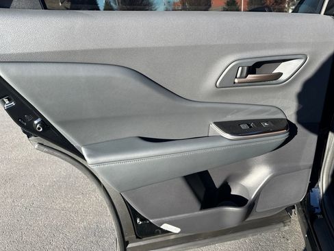 Used 2025 Toyota Crown Signia XLE image 13