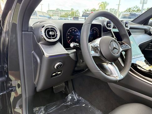 New 2026 Mercedes-Benz GLC 350e 4MATIC image 19