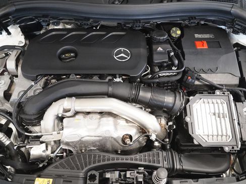 Used 2026 Mercedes-Benz GLA 250 4MATIC image 29