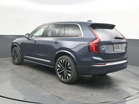 New 2026 Volvo XC90 B6 Plus AWD/4WD image 3
