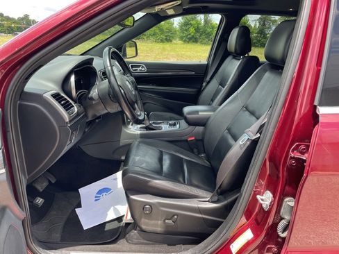 Used 2022 Jeep Grand Cherokee Limited AWD/4WD image 10