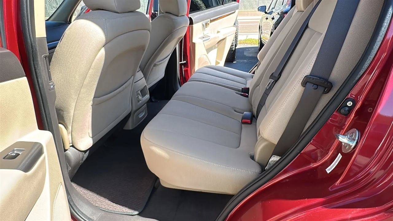 Used 2010 Hyundai Santa Fe GLS FWD image 28