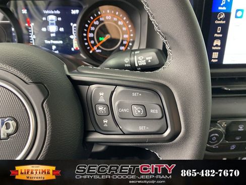 New 2026 Jeep Gladiator Mojave image 17