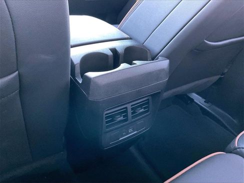 Used 2024 GMC Canyon AT4 w/ AT4 Premium Package image 27