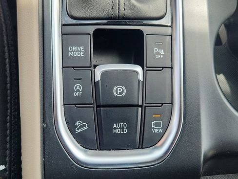 Used 2020 Hyundai Santa Fe Limited image 25