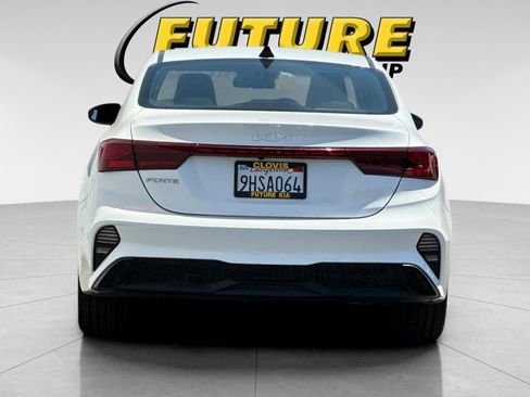 Certified 2023 Kia Forte LXS w/ LXS Technology Package FWD image 5