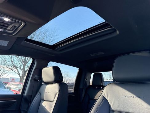 New 2026 GMC Sierra 2500 Denali w/ Denali Reserve Package image 18