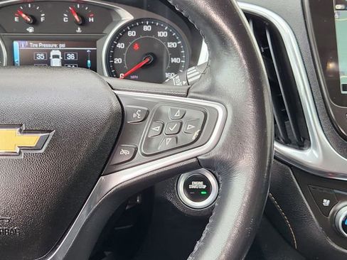 Used 2018 Chevrolet Equinox Premier image 28