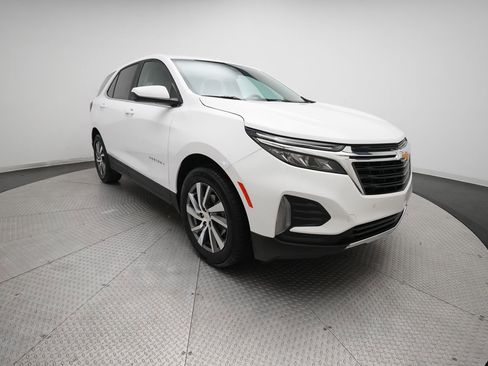 Certified 2024 Chevrolet Equinox LT FWD image 36