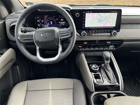 Used 2026 Chevrolet Colorado ZR2 w/ Technology Package image 8