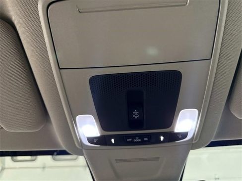 Used 2024 Honda CR-V EX-L image 13