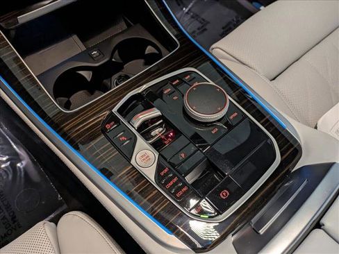 Certified 2025 BMW X5 sDrive40i w/ Parking Assistance Package image 12