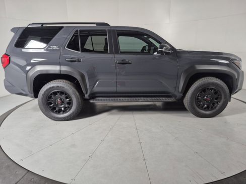 New 2026 Toyota 4Runner 4WD image 5