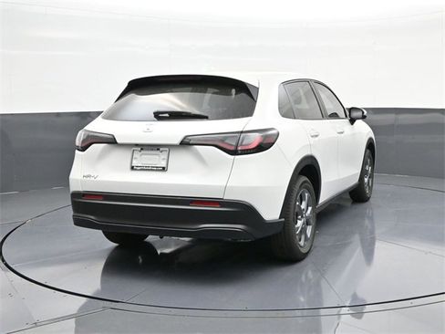 New 2026 Honda HR-V LX image 10
