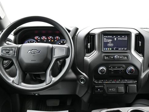 Used 2024 Chevrolet Silverado 1500 Custom Trail Boss w/ Turbomax Blackout Package AWD/4WD image 15