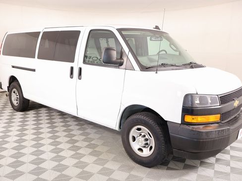 Used 2020 Chevrolet Express 3500 LS image 1